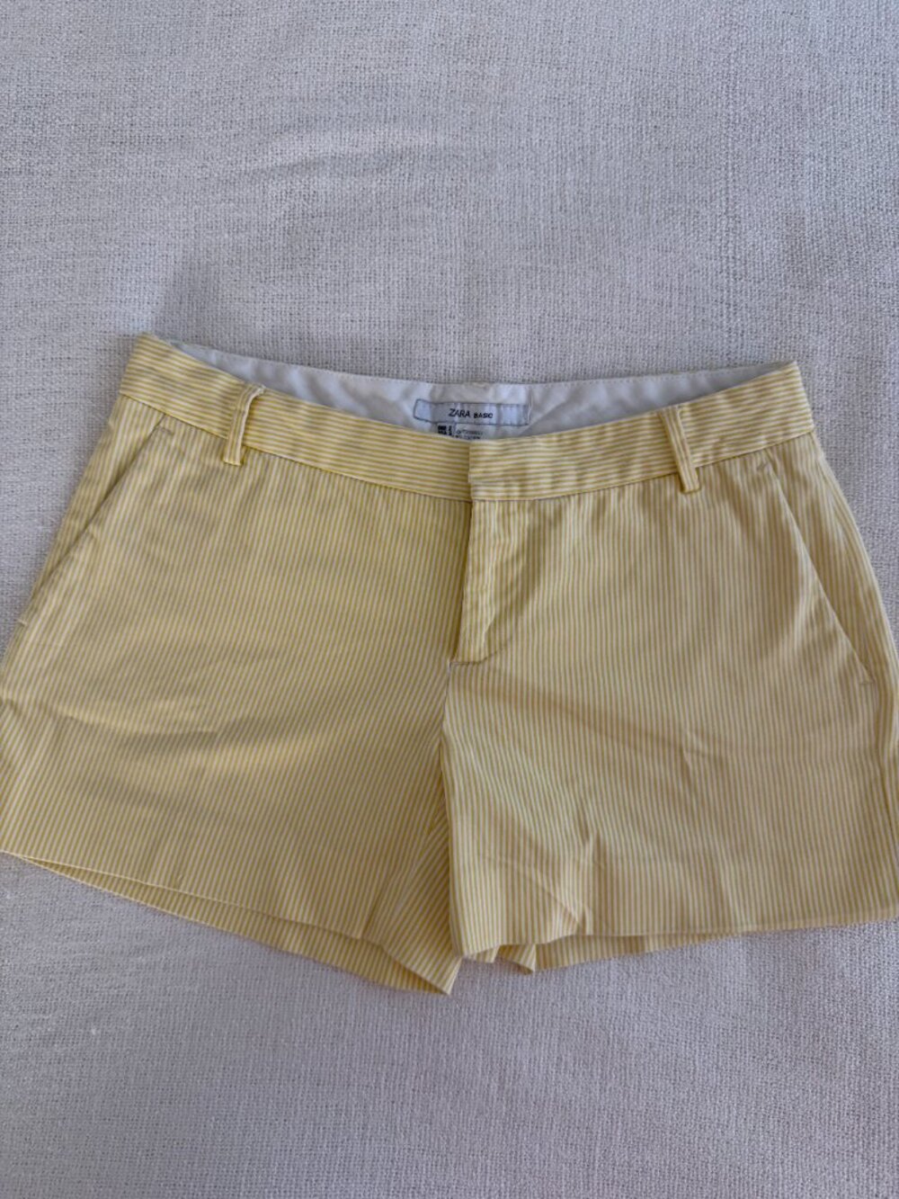 ZARA Basic Yellow Pinstripe Shorts Women’s Size S Cotton Stretch Made in Spain